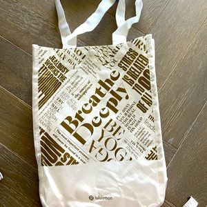 LuluLemon small shopping bag reusable